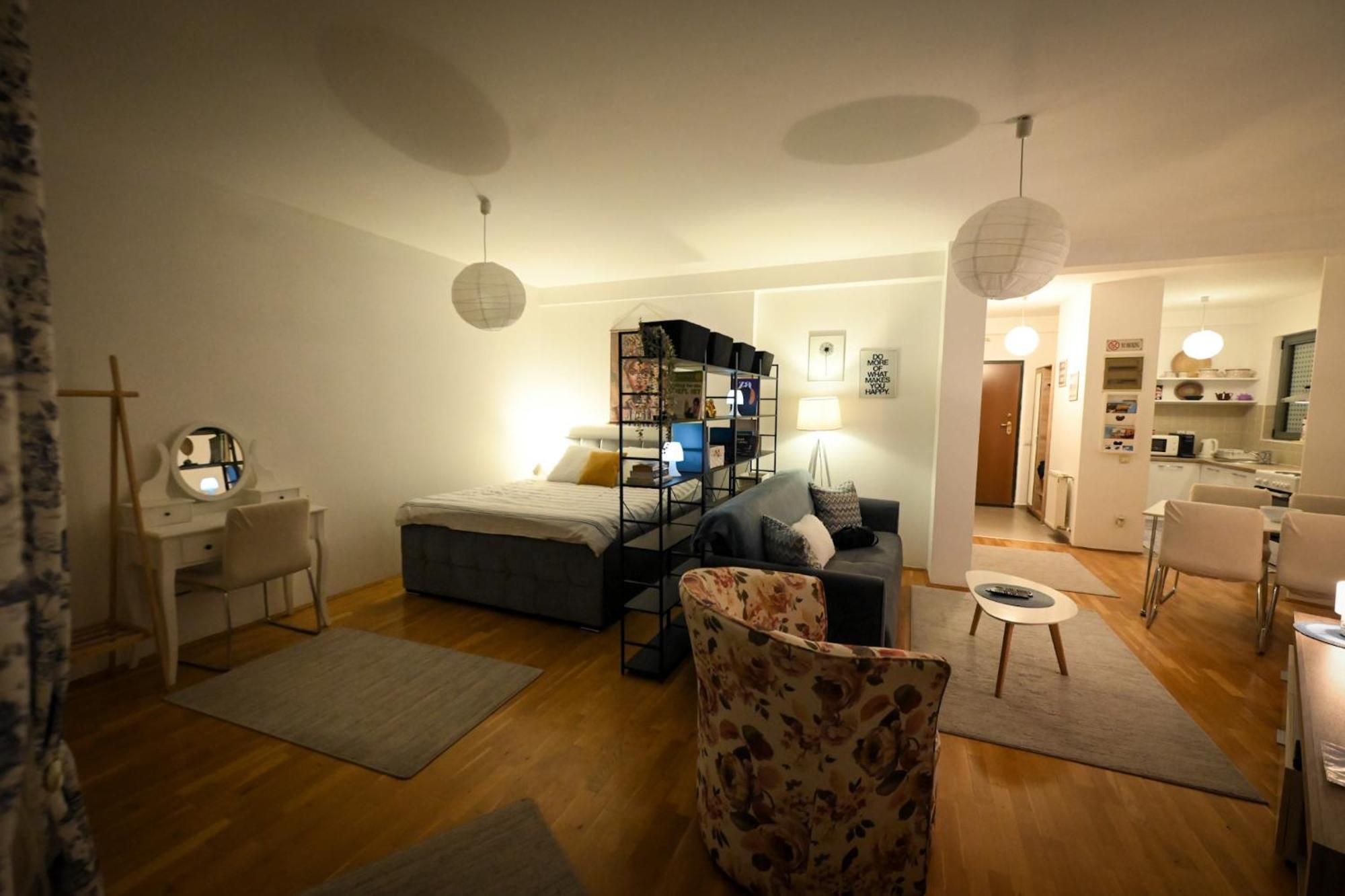 L&B Studio Apartment Prishtinë Luaran gambar